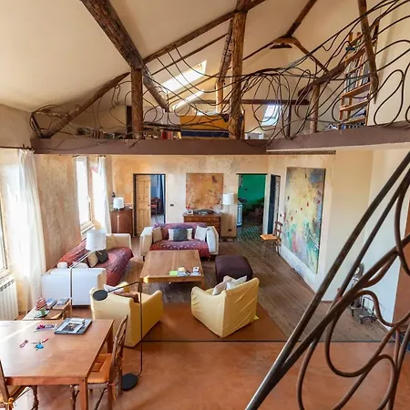 Altido Spacious Flat With View *