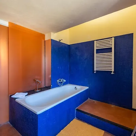 아파트 Altido Spacious Flat With View