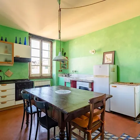 Altido Spacious Flat With View 아파트